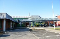 Der Haupteingang der Gerd Jansen Schule.