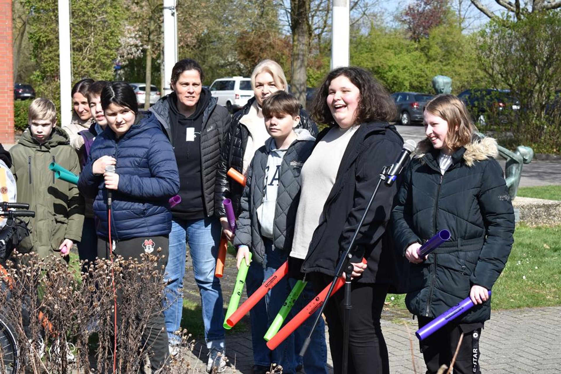 Der Auftritt einer Gruppe der Schule.