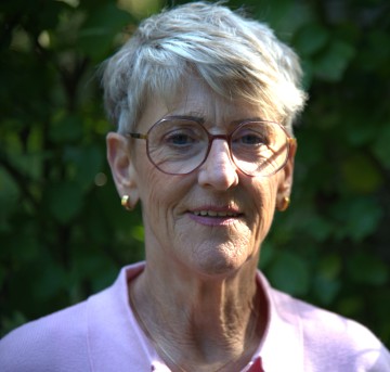 Porträtfoto von Claudia Ebel